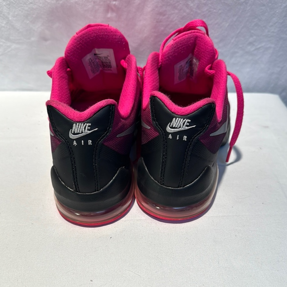 Nike Fuchsia and Black Athletic Shoes - Picture 3 of 13